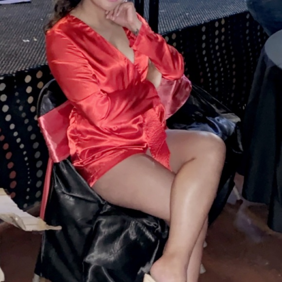 Hot orange mini short dress. - Picture 2 of 2